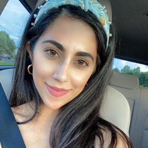 Meet your Posher, Sanaz